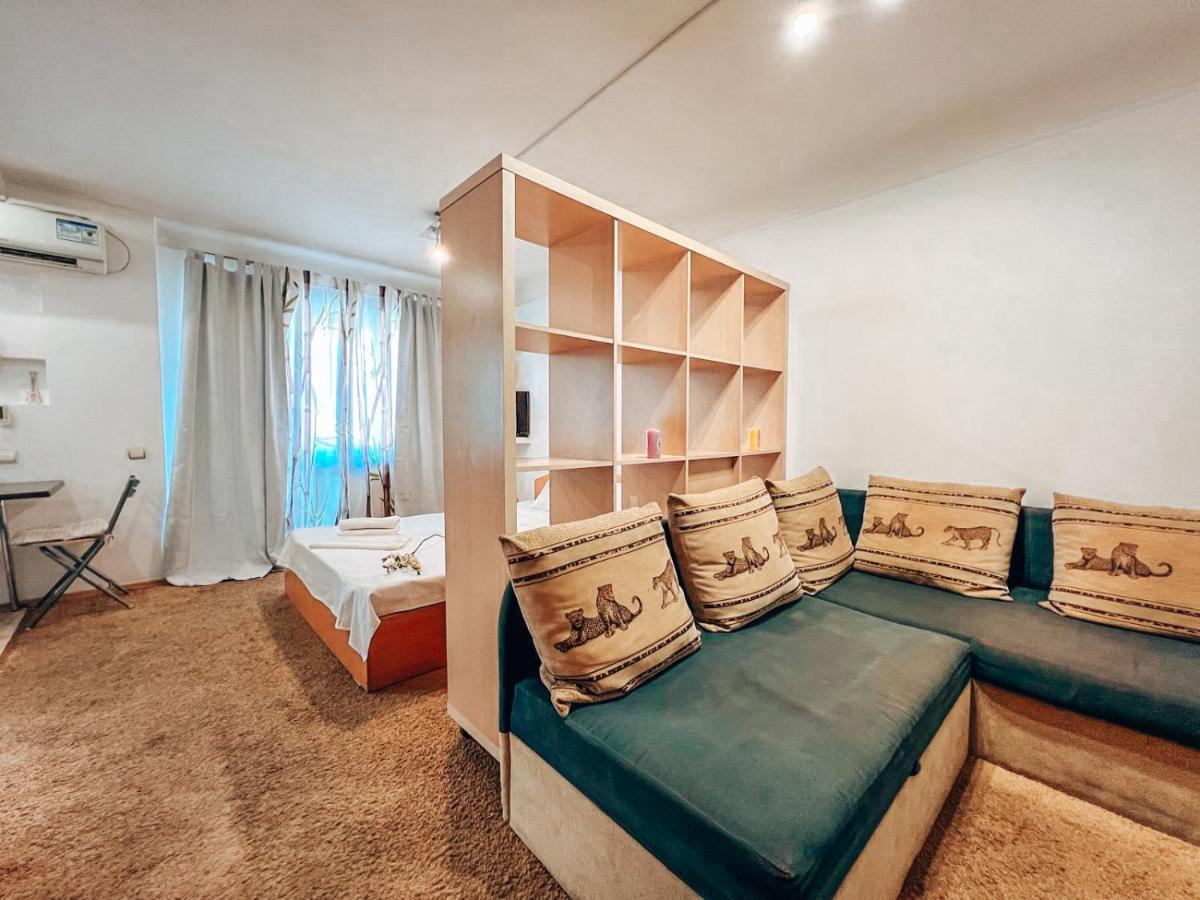 Apartment In The Center Of Kiev Bagian luar foto