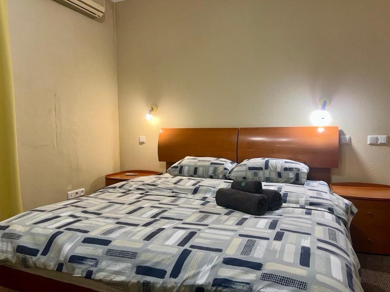Apartment In The Center Of Kiev Bagian luar foto